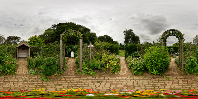 Barnsdale Gardens – Gentleman’s Cottage Garden 360° Panorama