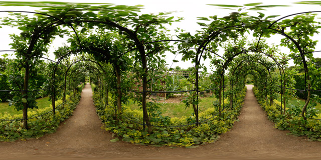 Barnsdale Gardens – Apple Arch Pergola 360° Panorama